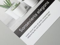 Vierkante flyer op kunstdrukpapier.