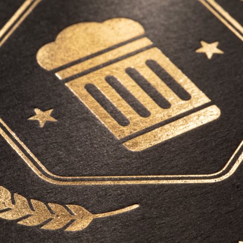 Ronde biervilt met hot foil stempel.
