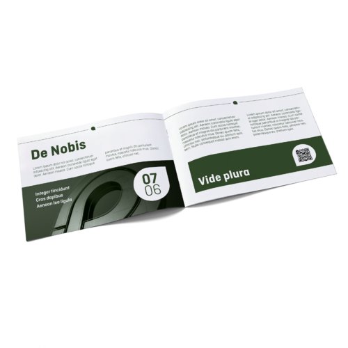 Brochure met nietjesbinding in dwarsformaat.
