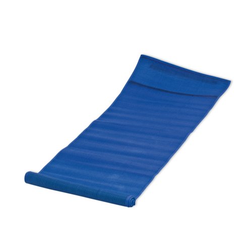 Blauwe stoffen strandmat om op te rollen.