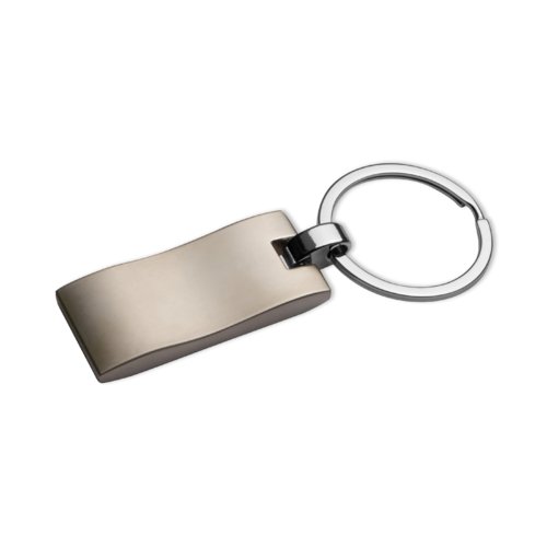 Grijze metalen sleutelhanger met patroon en metalen ring.