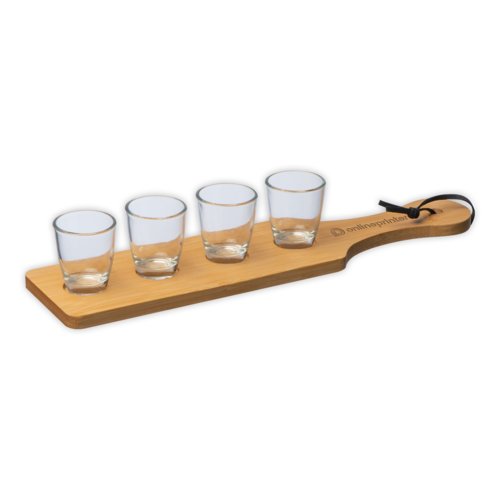 Licht houten shotglazen set met houten dienblad en vier glazen.