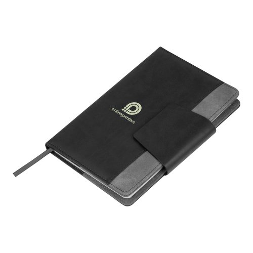 Antraciet notitieboek met sluitband en bladwijzer.
