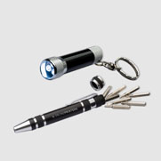 Set met schroevendraaier en LED-zaklamp Canoas