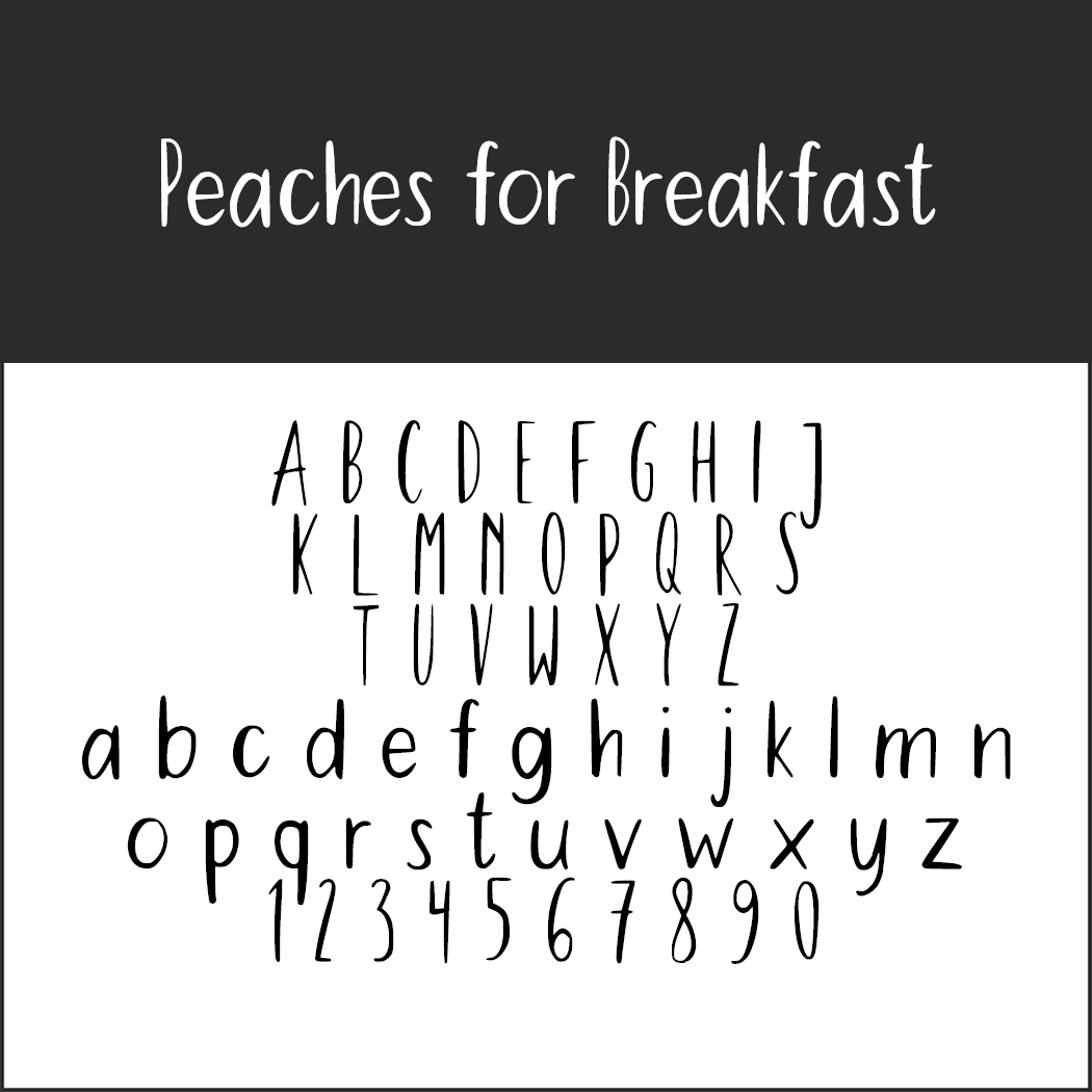 Voorbeeld van een lettertype met het alfabet in hoofdletters en kleine letters, samen met de cijfers 0 tot en met 9. De speelse, handgeschreven stijl roept een gevoel van charme op dat doet denken aan Valentinstag Schriften. Boven het voorbeeld staat de tekst 'Peaches for Breakfast' tegen een zwarte achtergrond.